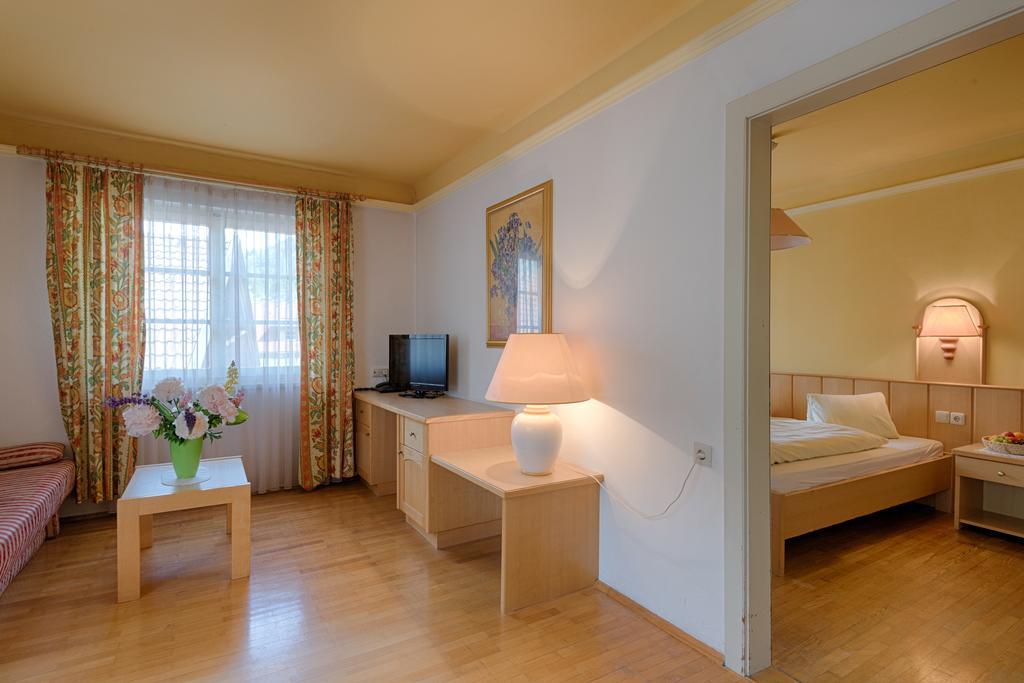 Hotel Post Grosskirchheim Bagian luar foto