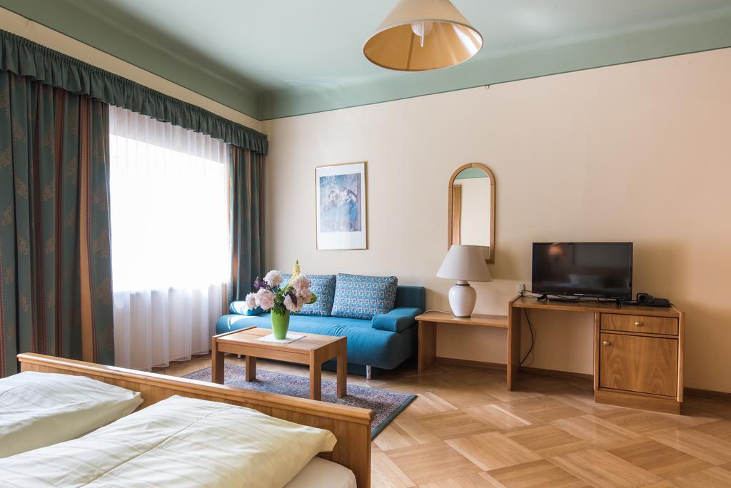 Hotel Post Grosskirchheim Bagian luar foto