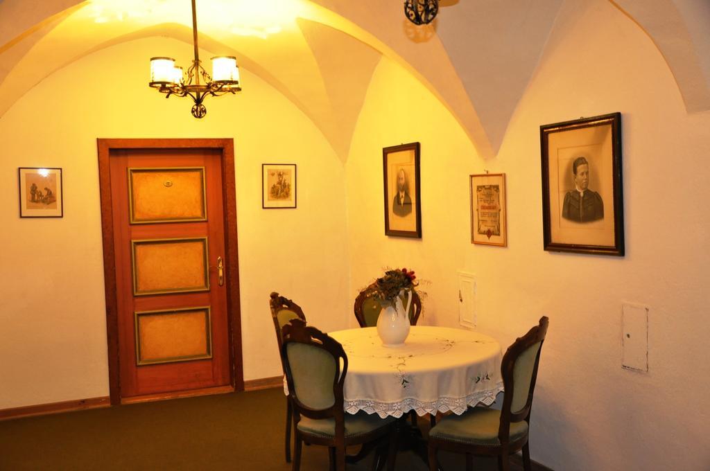 Hotel Post Grosskirchheim Ruang foto